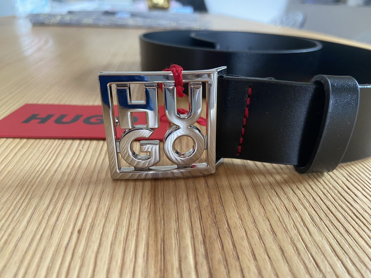 Hugo Boss Cinture: Nuova cintura Hugo mis. 34/90 – Nuovo e nell'imballaggio originale da Davesco-Soragno venduto da dvf_7h6d 1