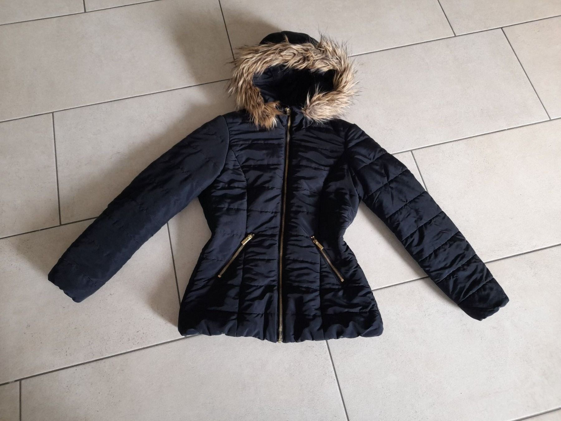 H&M Jacken: Dunkelblaue Winterjacke Gr. 36 – Gebraucht aus Weinfelden von Da-ryn01