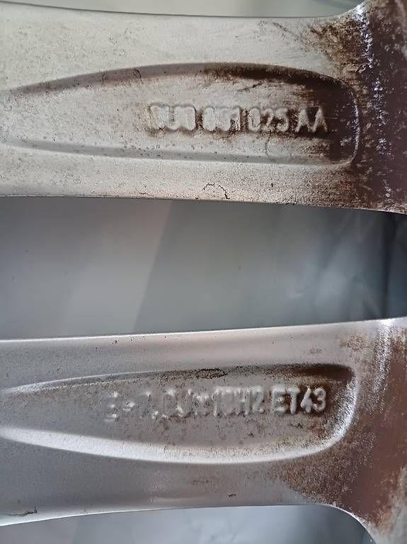 Pneus & Roues: Roues complètes Audi Q3 – D'occasion à Vouvry par nun_szh8 4