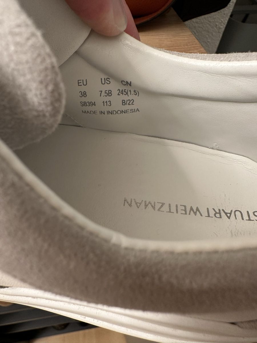 Stuart Weitzman Scarpe da donna: Sneakers Stuart Weitzman Grau Weiss Leder Grösse 38 – Usato da Zug venduto da S6403 9