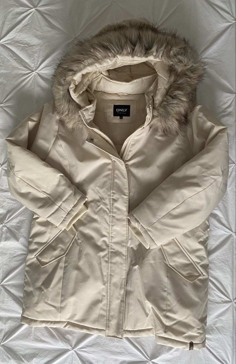 Only Giacche: ONLY Winterjacke mit Kapuze, cremefarben, Gr. 44/46 – Usato da Grabs venduto da blueye57
