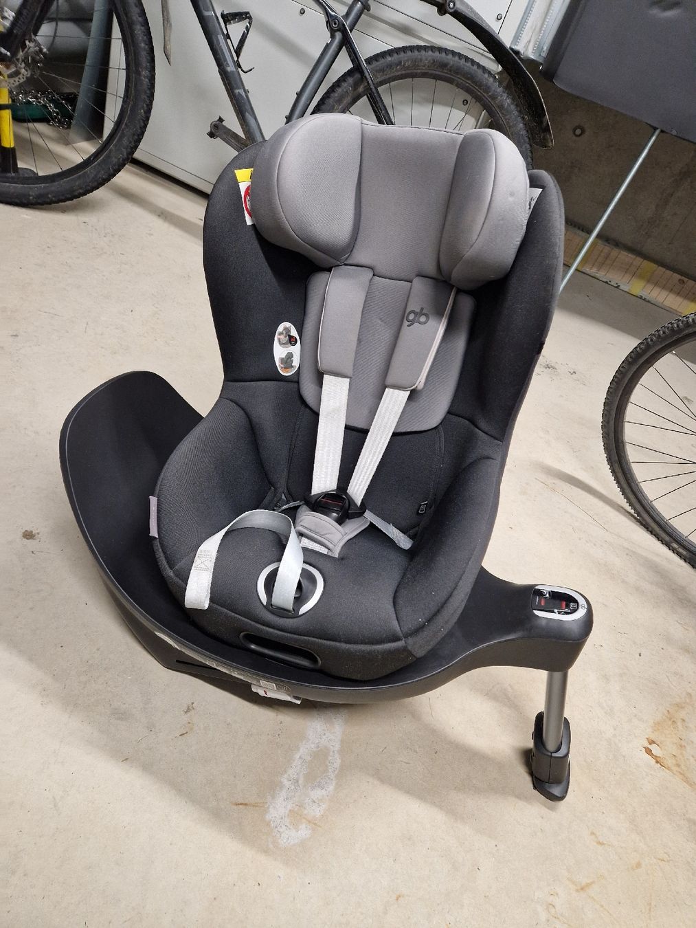 Seggiolini per auto: GB Vaya 2 i-Size Kindersitz – Usato da Bargen BE venduto da flo_8cv6 4
