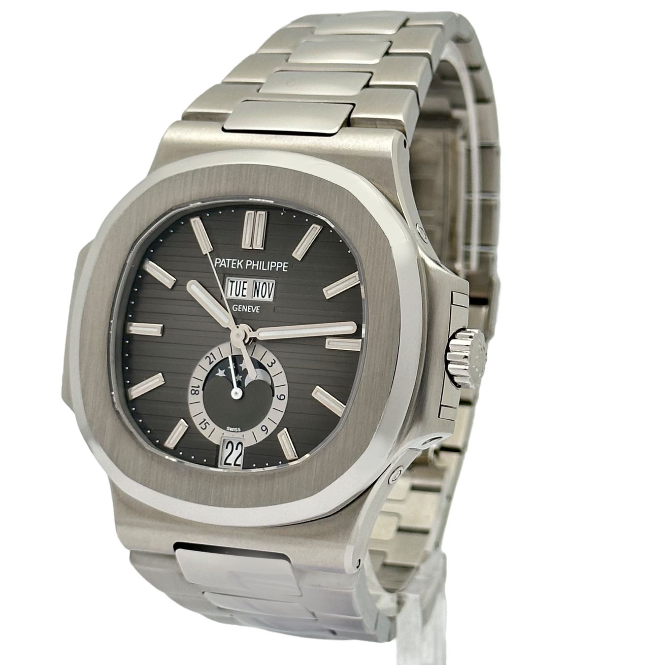 Patek Philippe Orologi: Patek Philippe Nautilus 5726/1A Full set Unworn – Nuovo e nell'imballaggio originale da Genève venduto da Swisstreasures-SA 2
