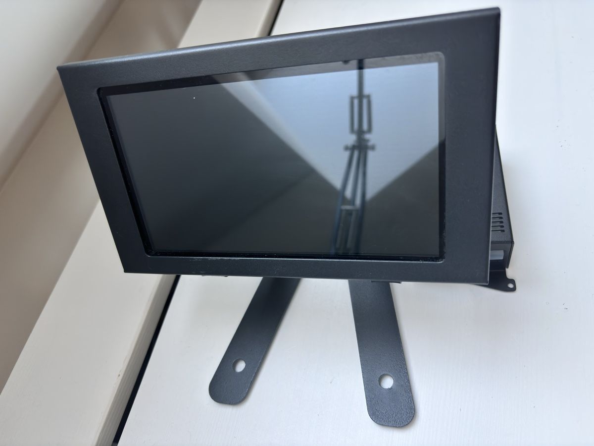 Monitor: Raspberry Pi Touchscreen 7'' Display with KKSB case – Usato da Basel venduto da pp5_dg76