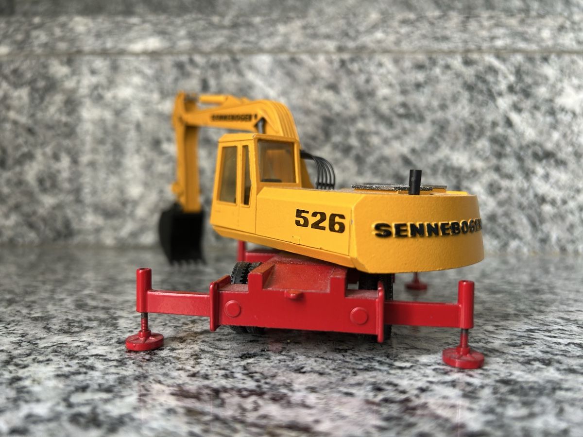 Conrad Modellbausätze & Standmodelle: Sennebogen 526 Pneubagger , 1:50 – Gebraucht aus Horw von Tigercat635 1