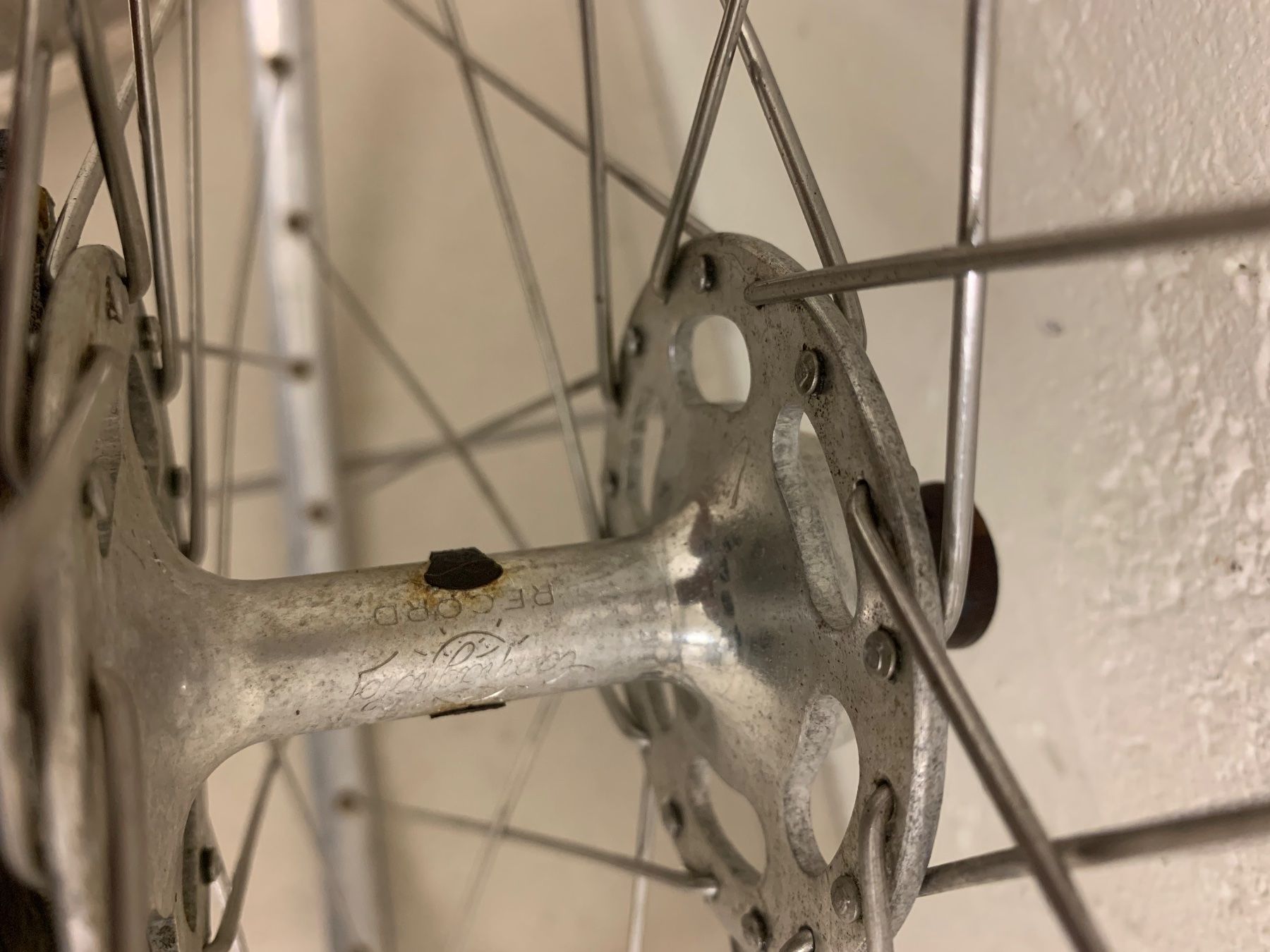 Pneumatici & Ruote complete: Roue arrière de vélo course CAMPAGNOLO RECORD. – Usato da Vessy venduto da Panpan2 2