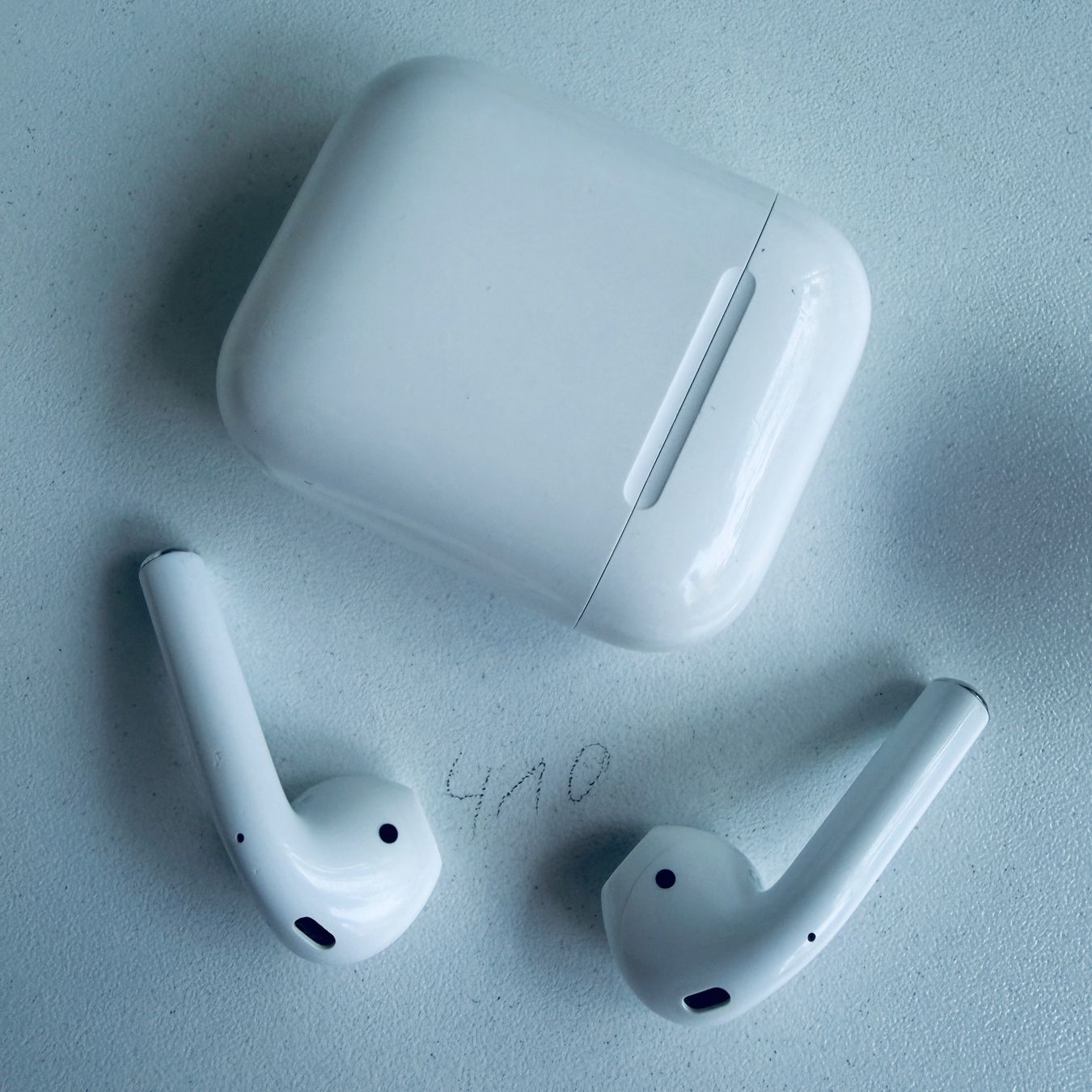 Apple Cuffie: Original Apple AirPods 2 Gen. Wireless Kopfhörer & Case – Usato da Basel venduto da MY.AIRPODS.SHOP 1