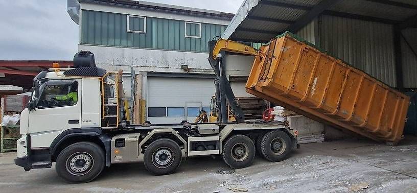 Volvo Lastwagen: Volvo FMX 460 mit Hackengerät – Gebraucht aus Schöfflisdorf von locobennito 1