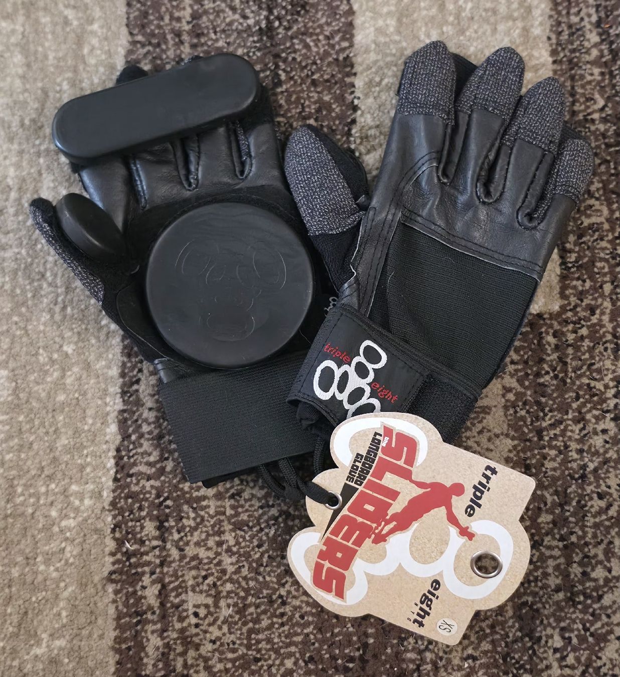 Guanti & manicotti: Triple 8 "The Sliders" Longboard Handschuhe - NEU – Nuovo (secondo la descrizione) da Regensdorf venduto da DeniseHay