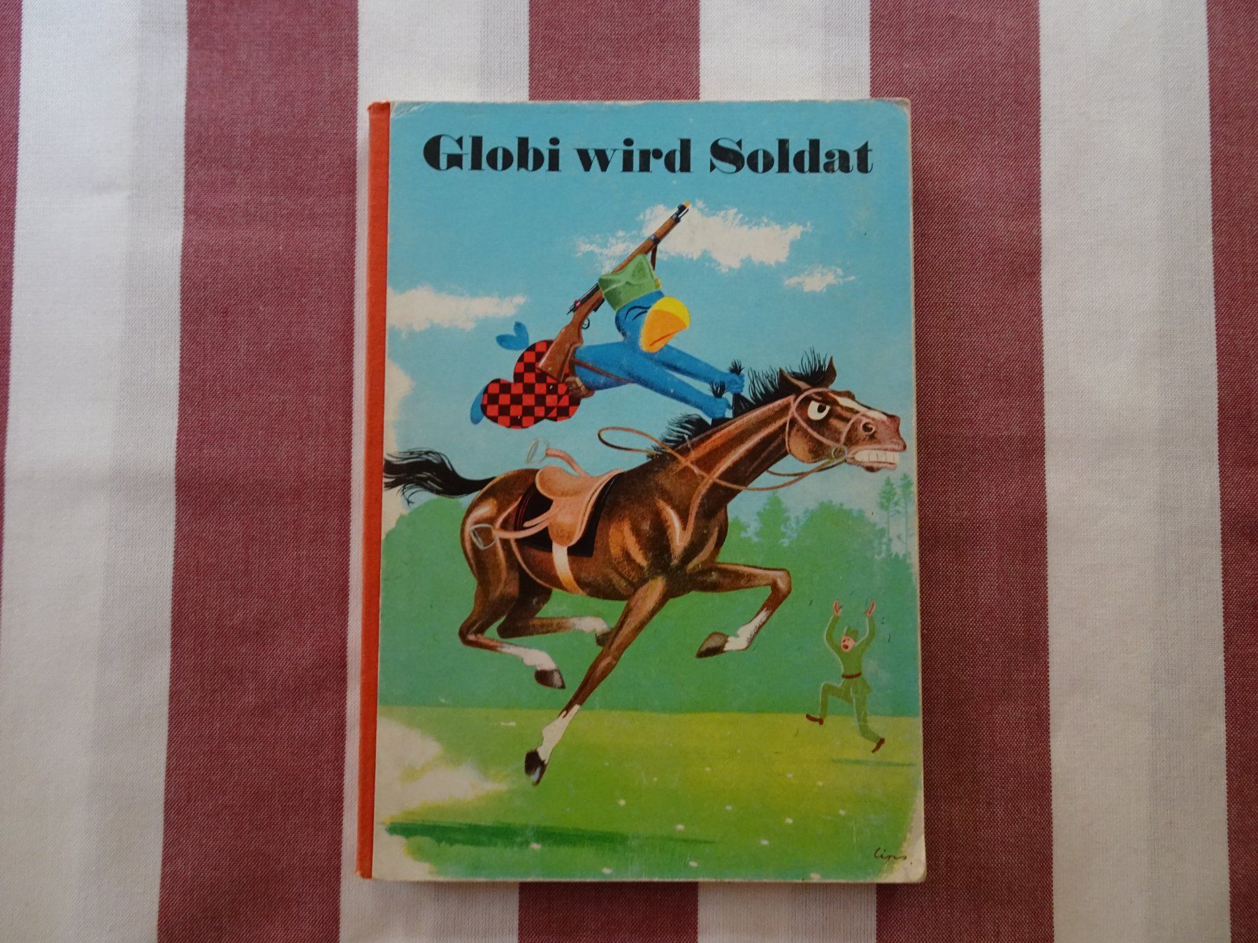 Fumetti: Globi wird Soldat - 7. Auflage von 1972 - G522 – Usato da Küssnacht am Rigi venduto da Bookslove