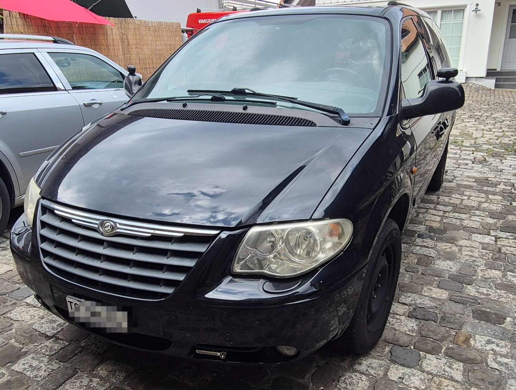 Chrysler Automobili: Chrysler Grand Voyager Van 7 Plätzer 2.8CRD mit AHK 1600Kg – Usato da Fruthwilen venduto da JanLoew95