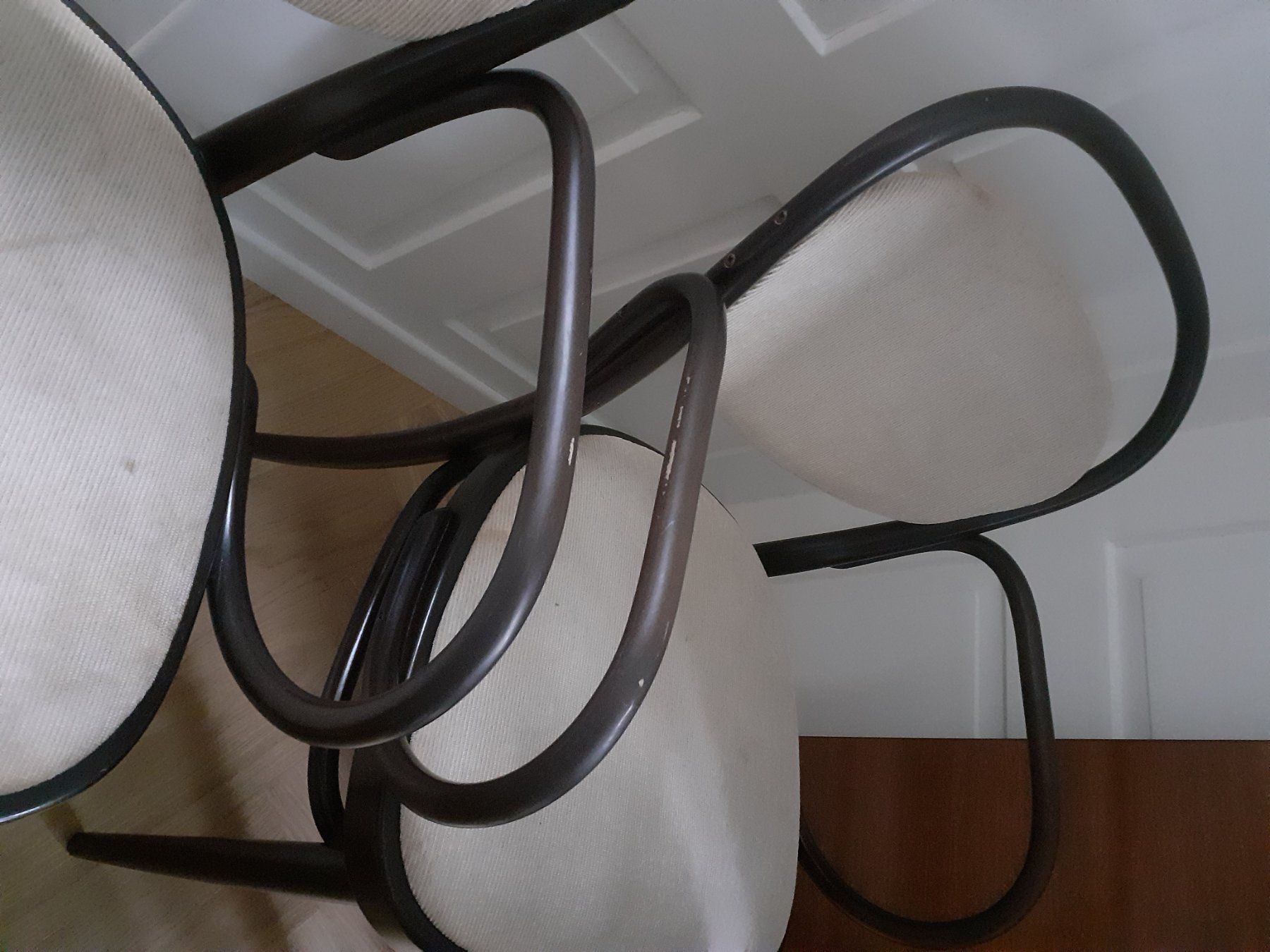 Thonet Tavoli: Thonet: Tisch mit 5 Stühlen – Usato da Zürich venduto da benski34 8