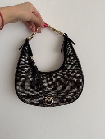 Pinko Schultertasche schwarz mit Nieten guter Zustand