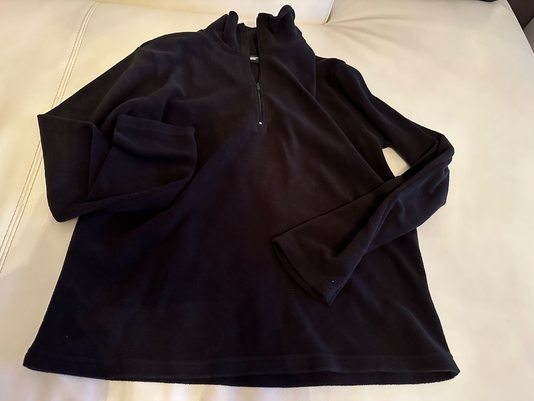 Pullover & Sweatshirts: Fleecepullover Schwarz Gr. 164 – Gebraucht aus Mauren von SB1606