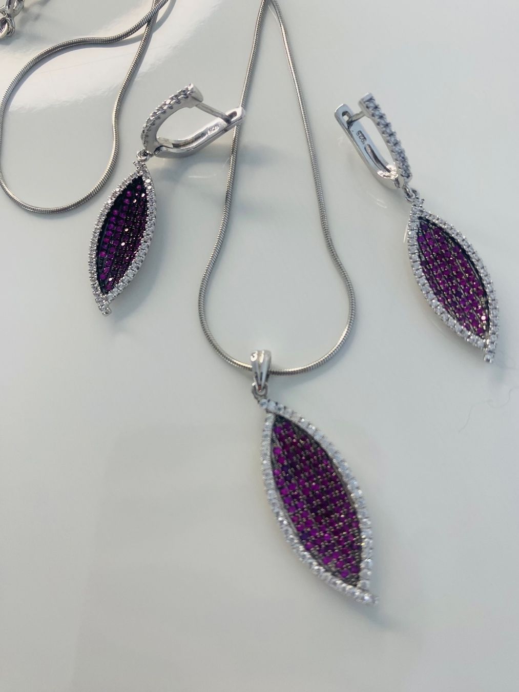 Swarovski Orecchini pendenti & Orecchini a lobo: Ohrringe mit Kette – Set – Nuovo (secondo la descrizione) da Grenchen venduto da adl_ds8n 3