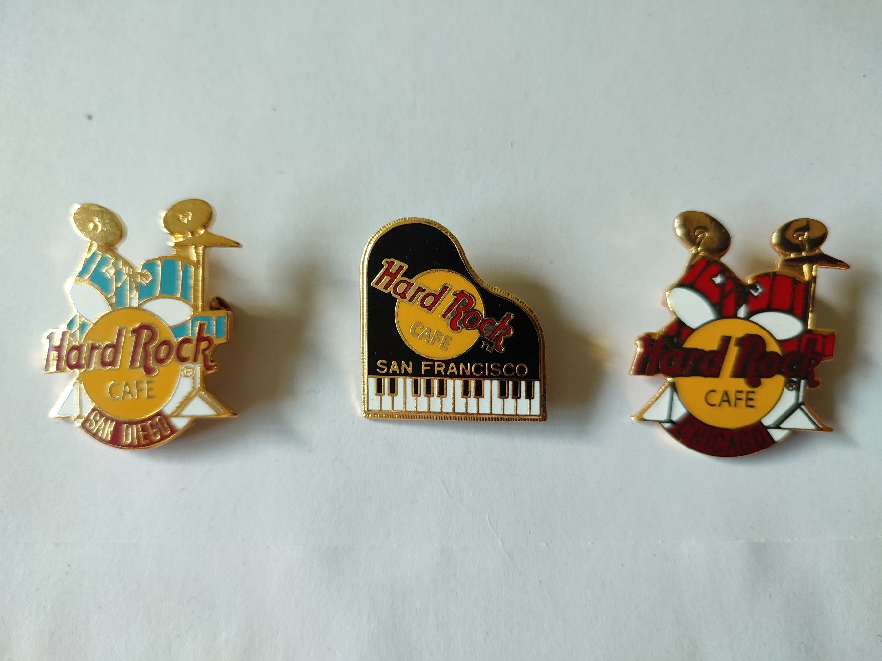Broschen & Nadeln: 11 Hardrock Pins – Gebraucht aus Winterthur von Priscatg 2