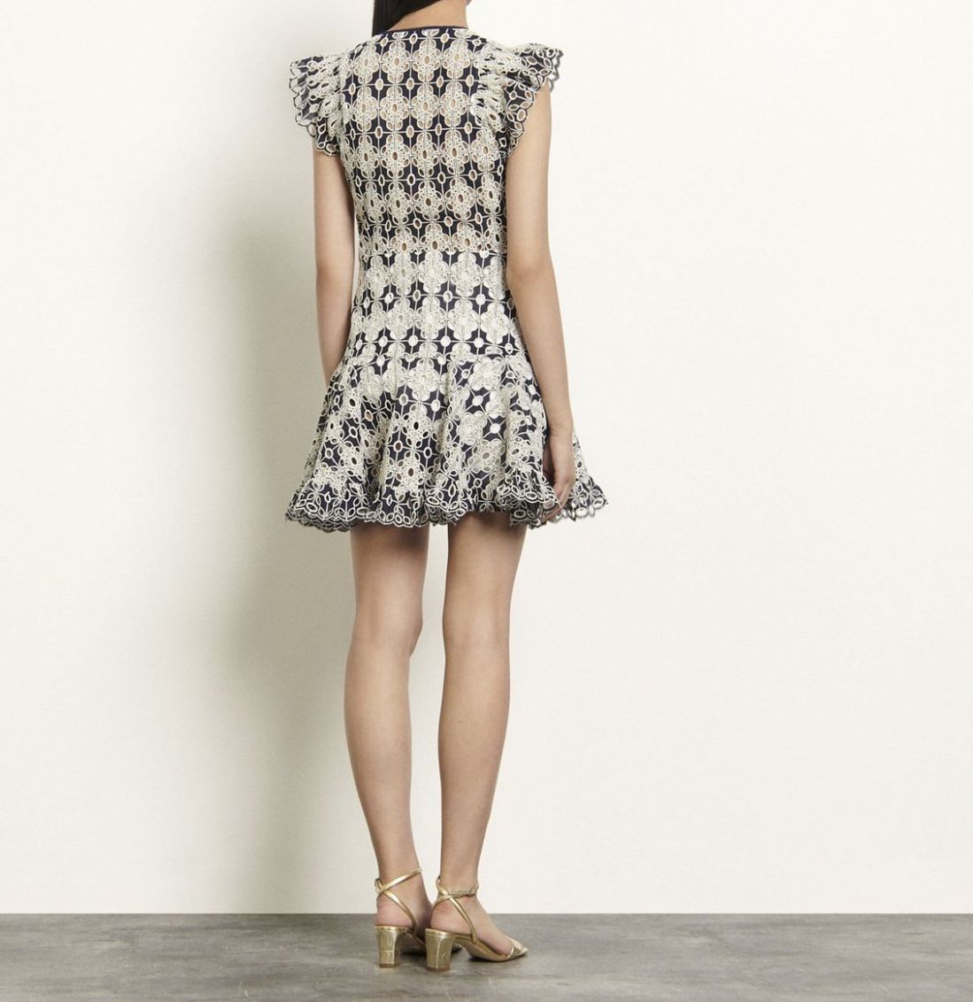 Sandro Kleider: Sandro Dress - Navy & Cream Pattern – Gebraucht aus Zürich von jia_57tp 1