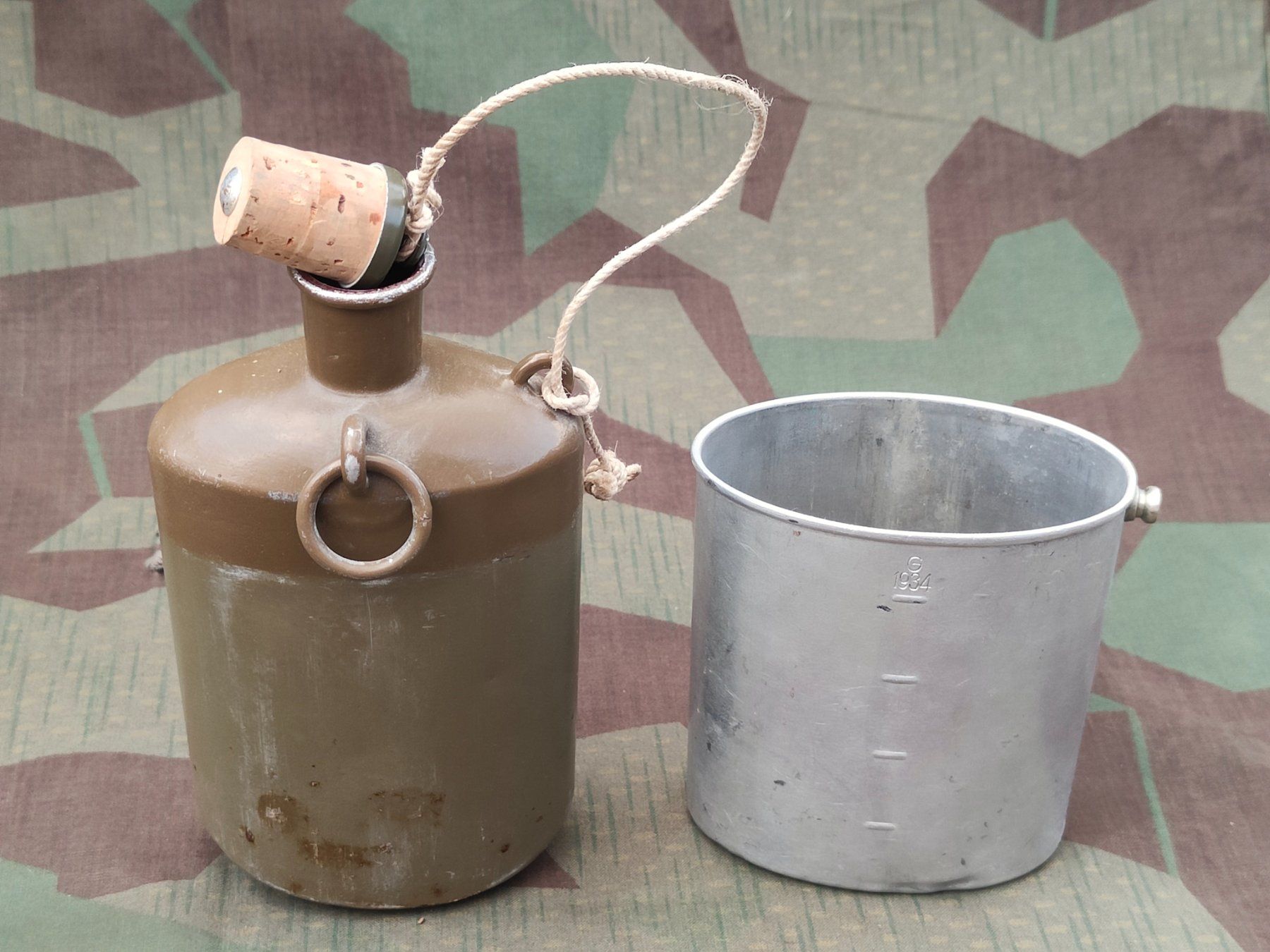 Armée suisse Uniformes: Feldflasche Ord. 1932/35 grün – D'occasion à Bauma par SwissMilitaria 1