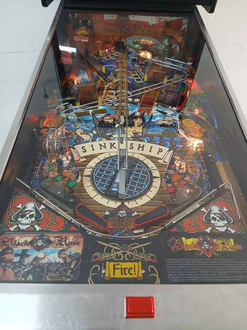 Flipper: flipperkasten flipper bally black Rose  – Usato da Leibstadt venduto da Retrowelt 3