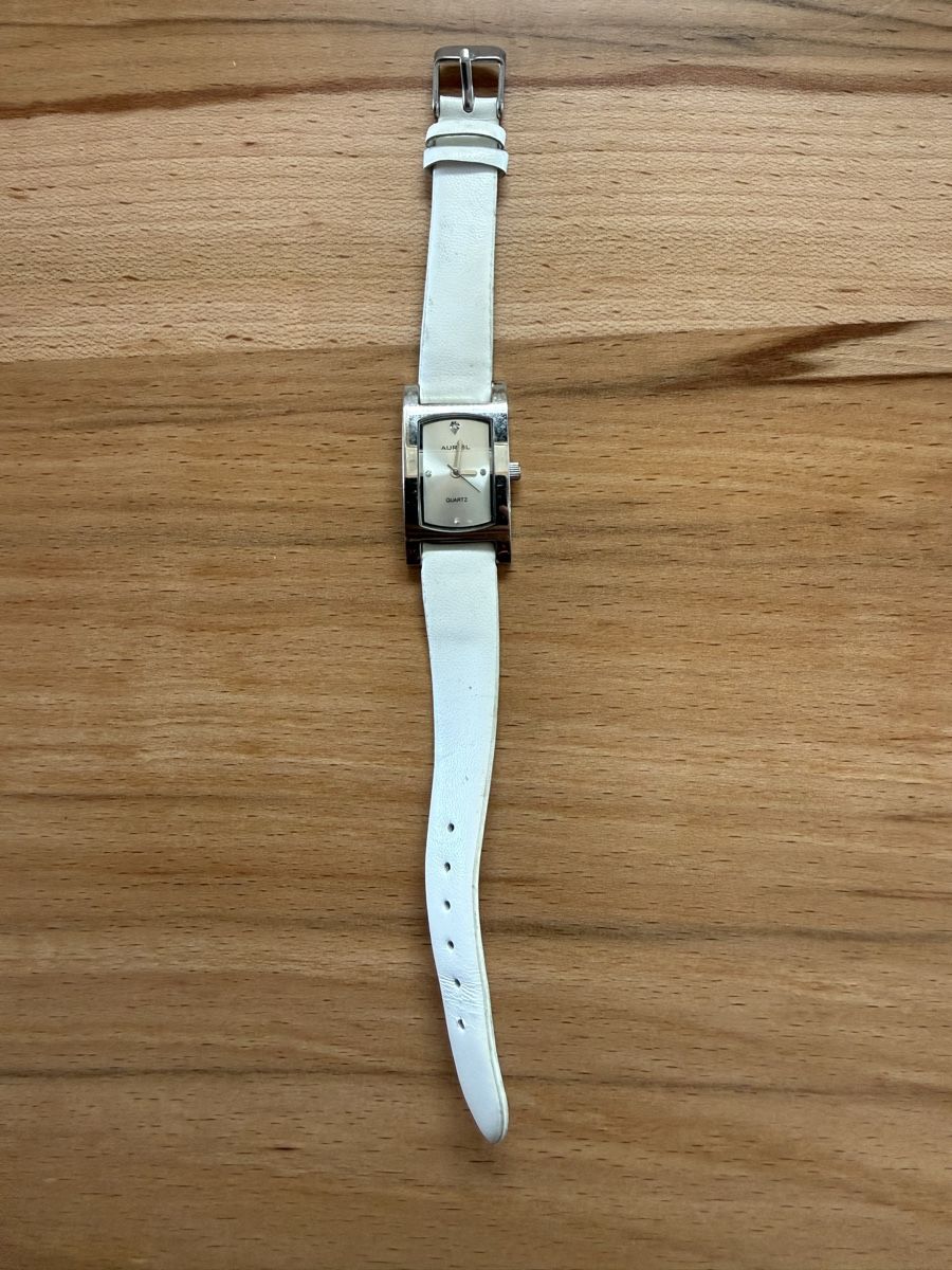Montres: Armbanduhr – D'occasion à Grenchen par Bastet007