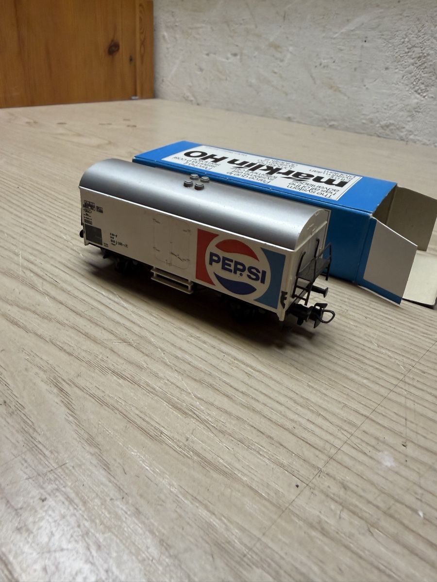 Märklin Modelleisenbahnen: Marklin Güterwagen HO Pepsi 4419 – Gebraucht aus Herzogenbuchsee von ioa_zcm6 3