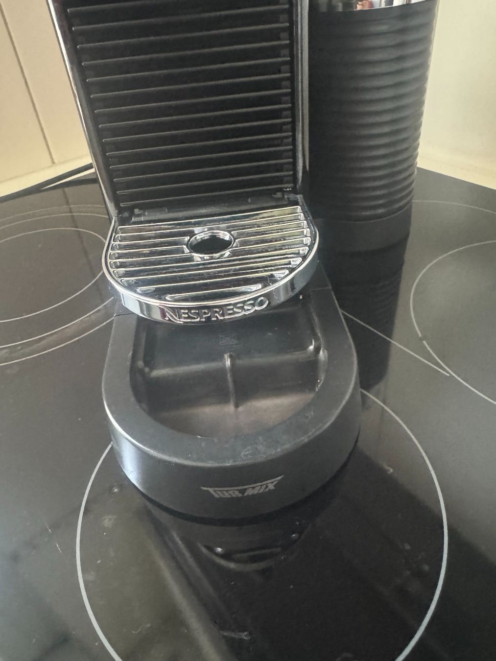 König Macchine per caffè & Macchine per espresso: Nespresso König Kaffeemaschine – Difettoso da Neftenbach venduto da Majjja 7