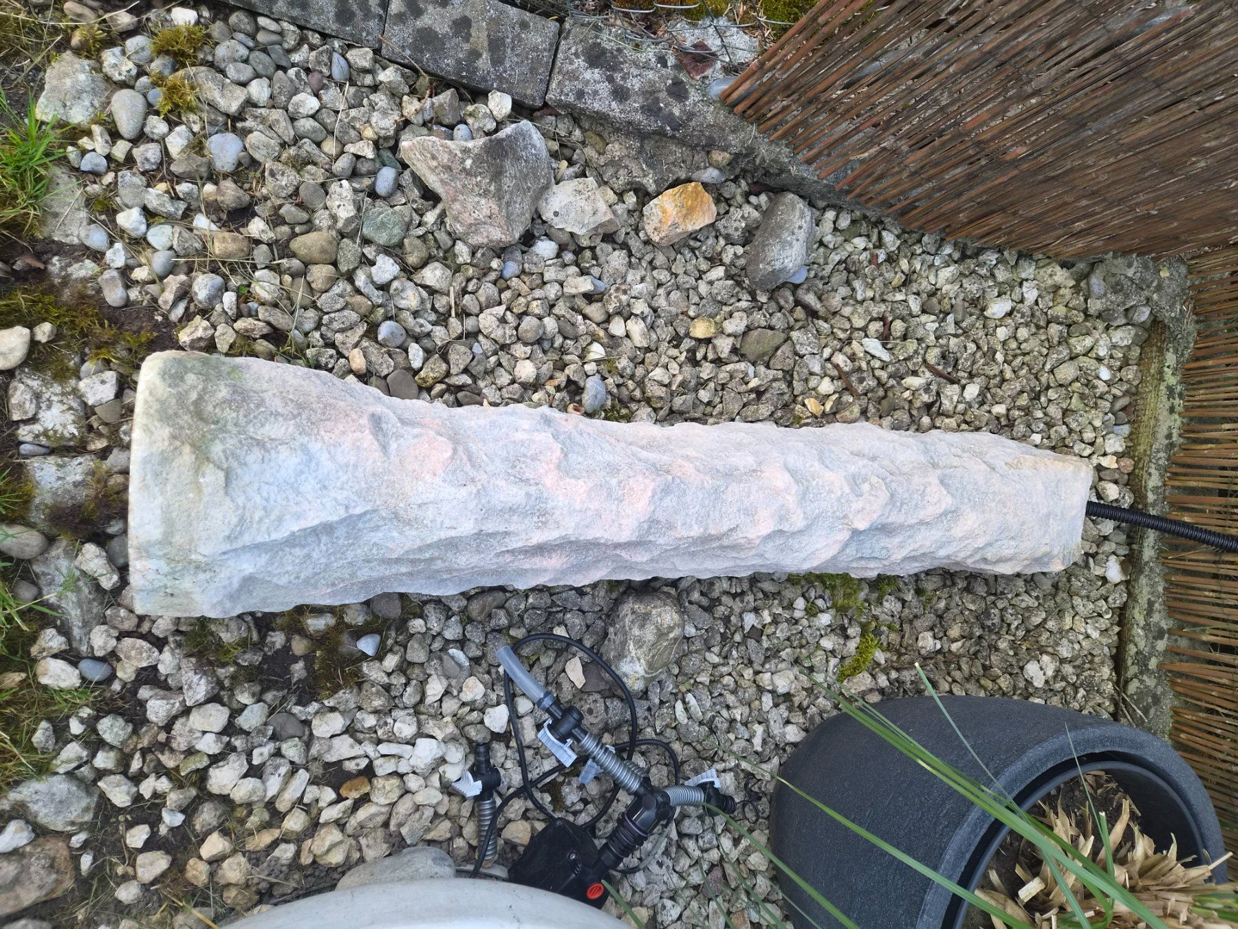 Teiche & Zierbrunnen: Brunnensäule mit Wasseranschluss – Gebraucht aus Dürnten von loler01