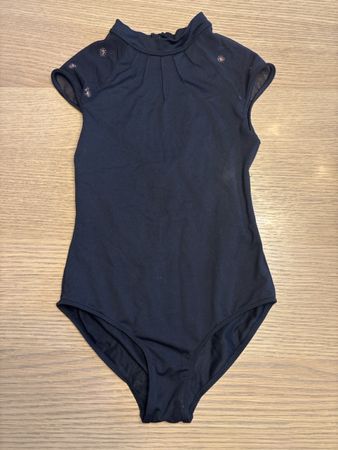 2x Ballettanzug und ein Wickeljäckchen
