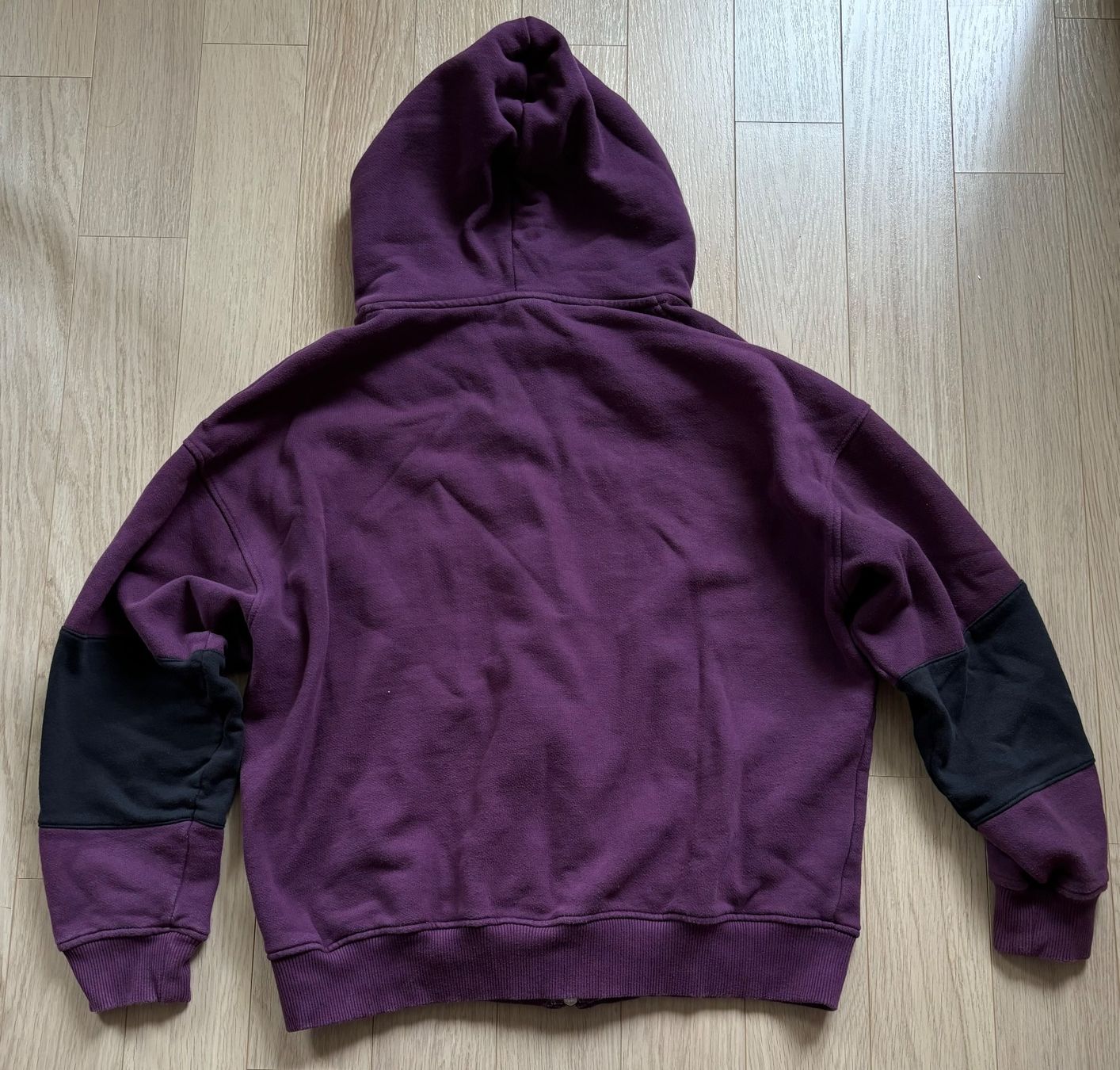Pull&Bear Maglioni & Felpe: Pull & Bear Pullover mit Kapuze & RV Gr. M | Gebraucht – Usato da Suhr venduto da twt_gb7n 7