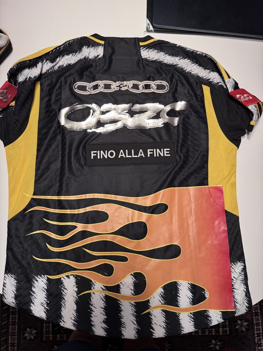 Adidas Leibchen & Hosen: Juventus Home Shirt - Rare Flame Design 032c Collab – Neu (gemäss Beschreibung) aus Zürich von GC96 1