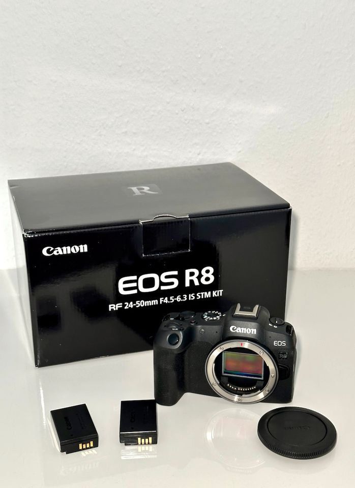Canon Kamera: Canon EOS R8 - 2 orginal Akkus – Gebraucht aus Muttenz von