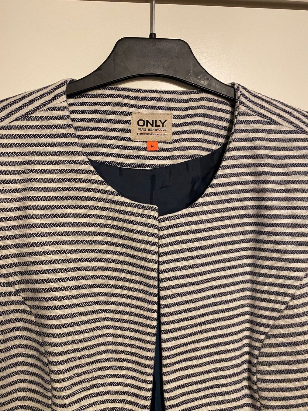 Giacche: Damen Blazer gr.M von ONLY – Usato da Pfungen venduto da Outlet64 2