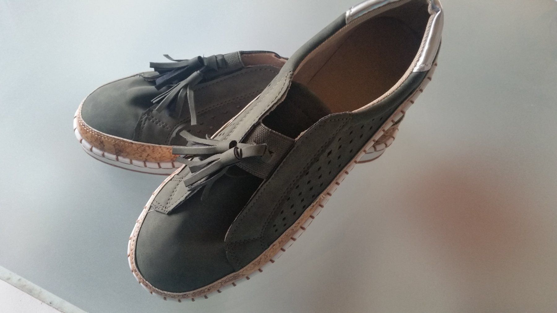 Scarpe da donna: LEICHTER SNEAKER – Nuovo e nell'imballaggio originale da Thalwil venduto da Susann0815