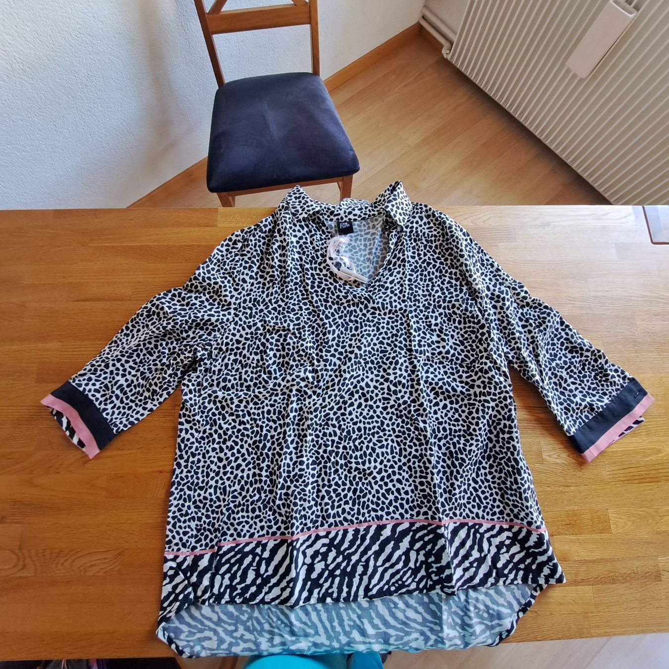 Camicette: neue Damen Bluse Grösse 42 – Nuovo (secondo la descrizione) da Walchwil venduto da TIERCHEN23