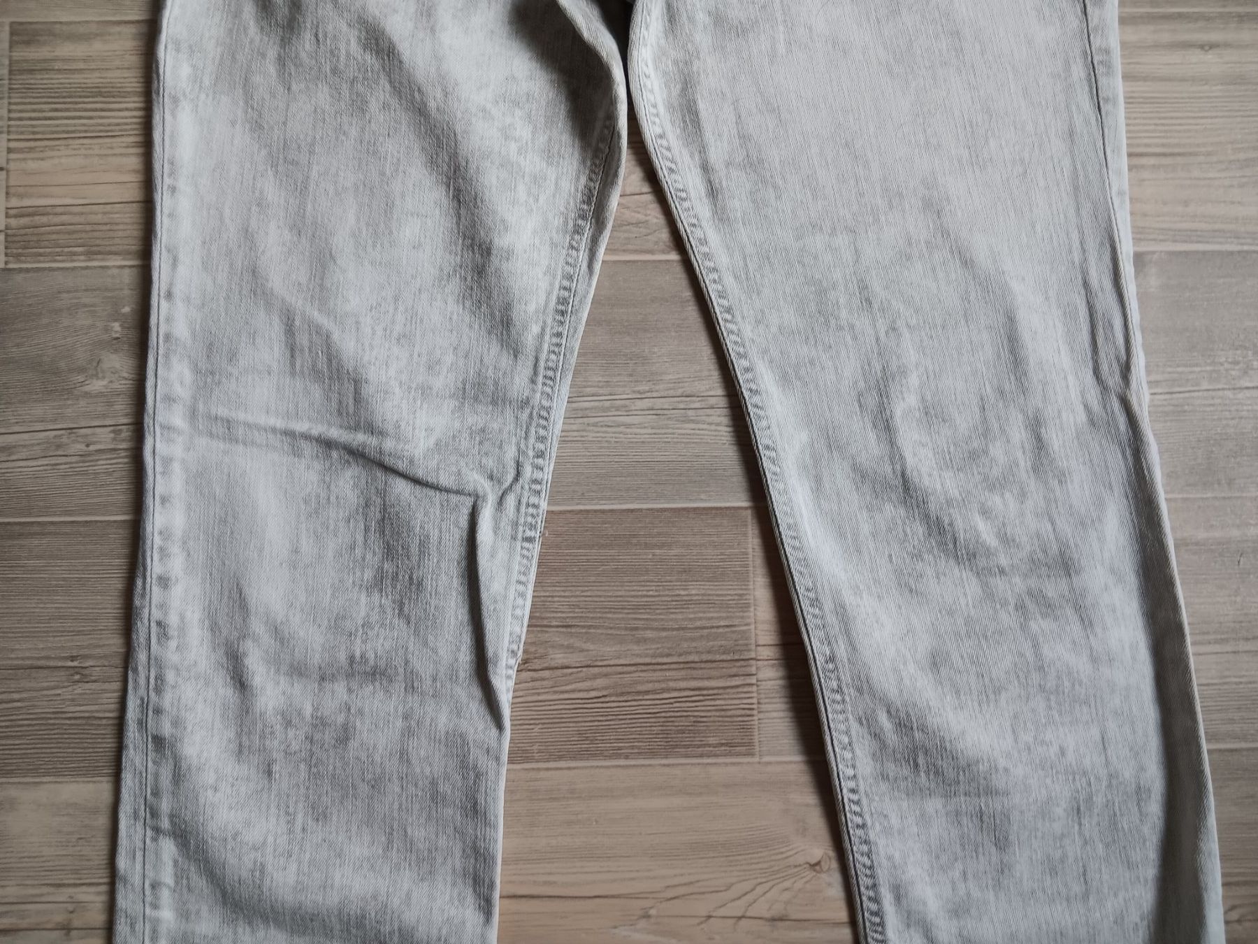 Jeans: MAC Jeans CARRIE PIPE taille / Grosse 38 – Usato da Cossonay-ville venduto da Super-Price-Quality 2