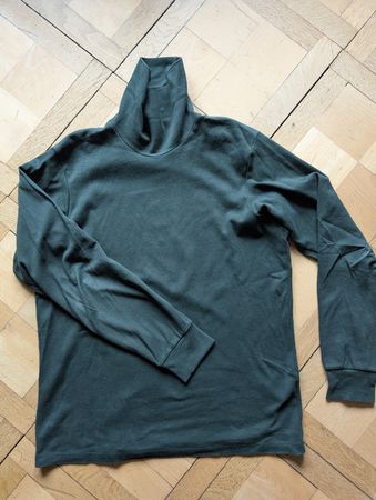 Uniqlo Grüner Rollkragen Pullover Grösse M