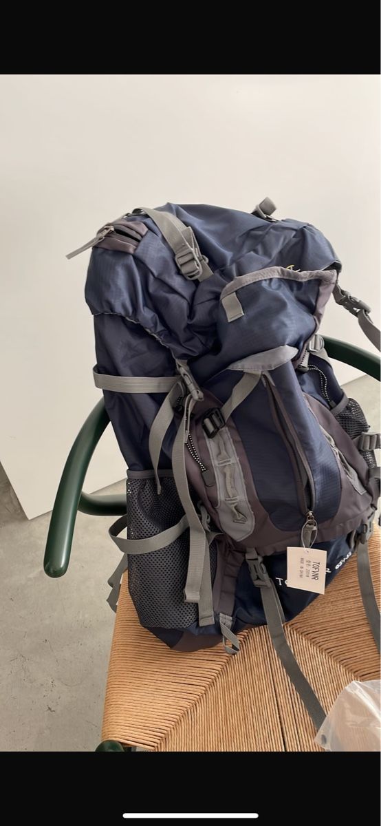 Zaini: Hiking Backpack ( we have 3 unused) – Nuovo (secondo la descrizione) da Zürich venduto da Sonikasantos