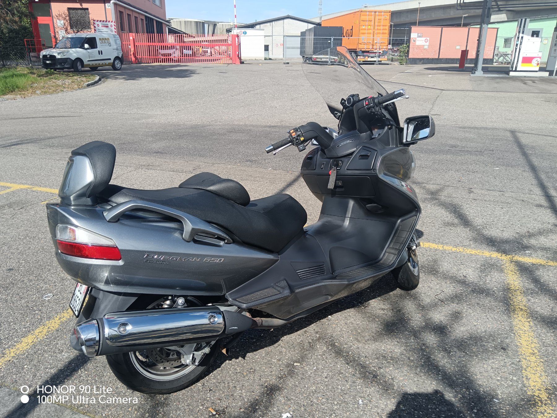 Suzuki Scooters: Suzuki Burgman An 650 A Executive – Gebraucht aus Allschwil von hol_88xd