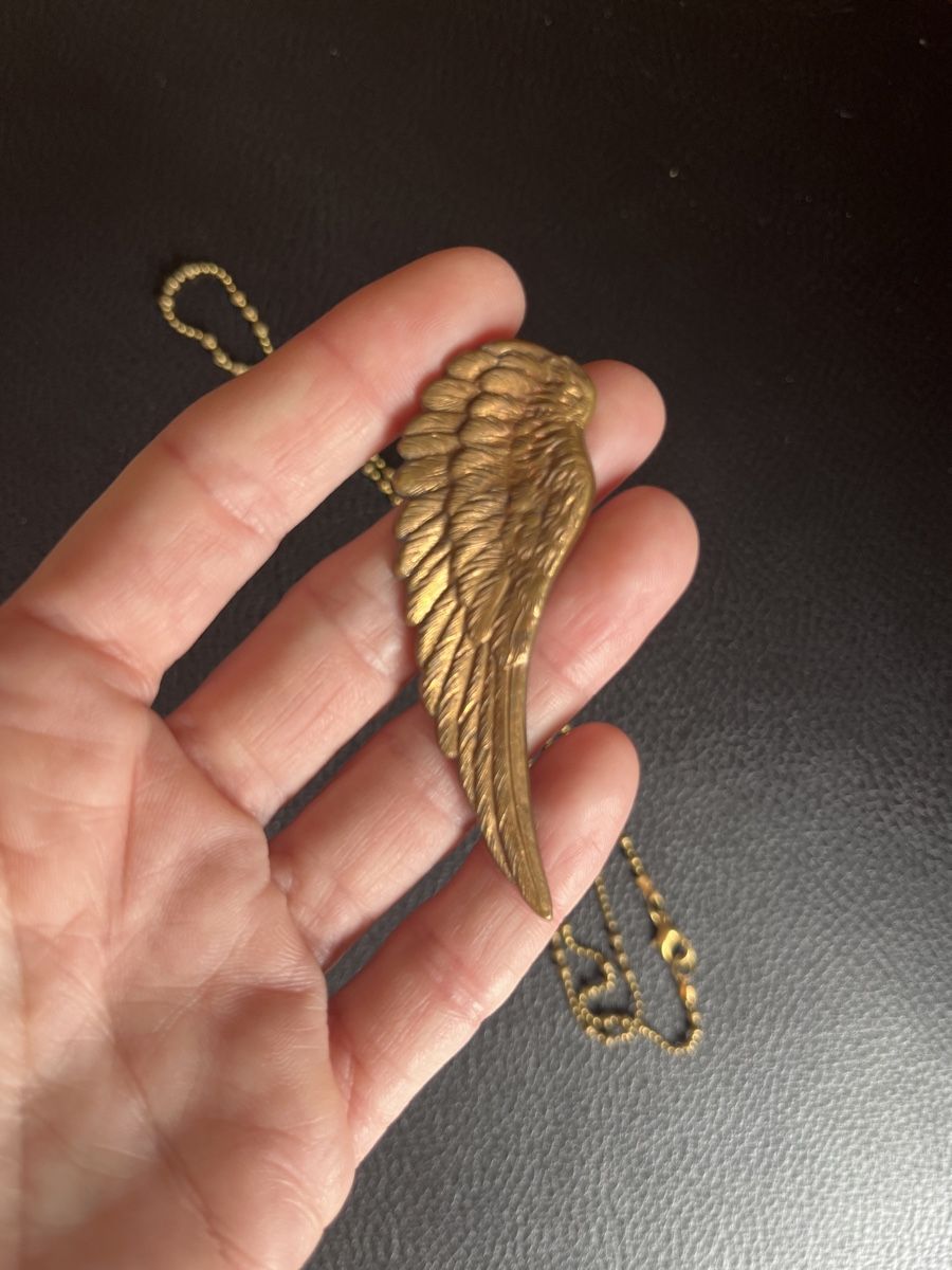 Ketten: Gold coloured angel wing necklace – Gebraucht aus Gandria von mar_5yvs 1