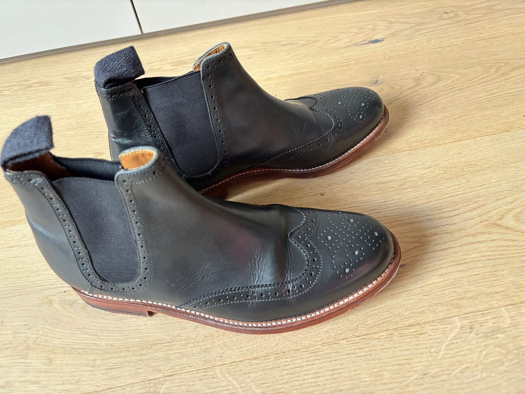 Scarpe da donna: Original Grenson-Stiefeletten schwarz – Usato da Zürich venduto da Millie 1
