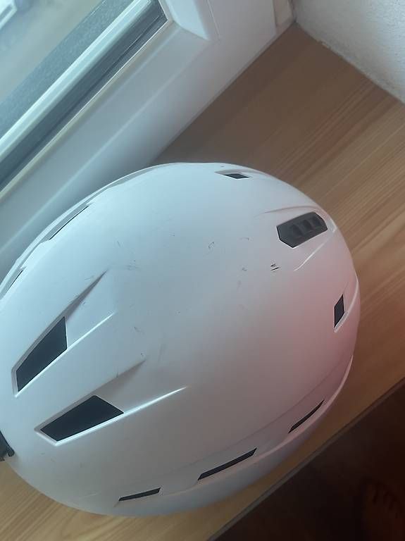 Helme: Helm Velo Skate Ski Snowboard weiss M  – Gebraucht aus Rüschlikon von kat_td6h 2