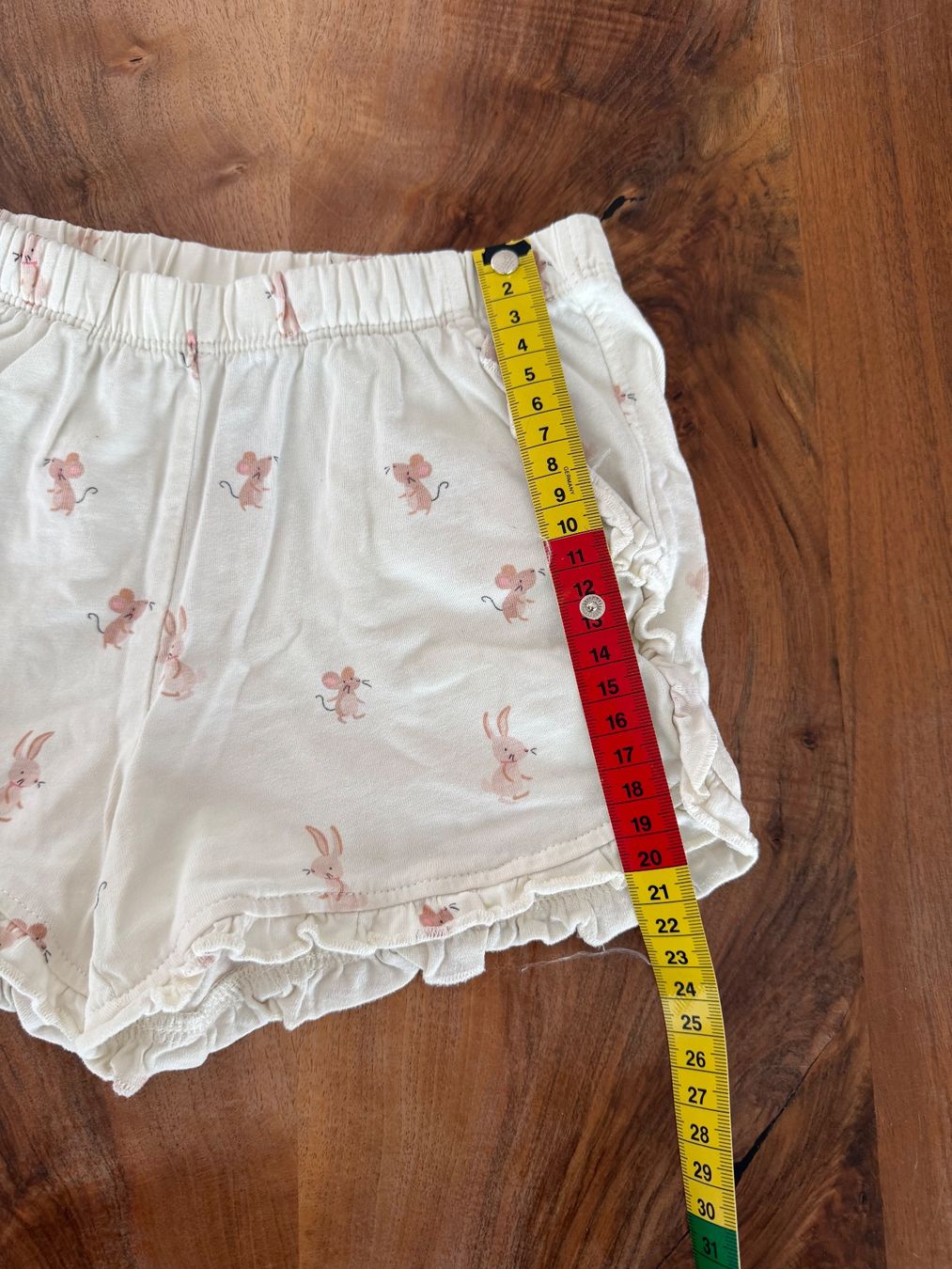 Next Hosen: Shorts von Next, Grösse 98 – Gebraucht aus Haslen AI von s176 4