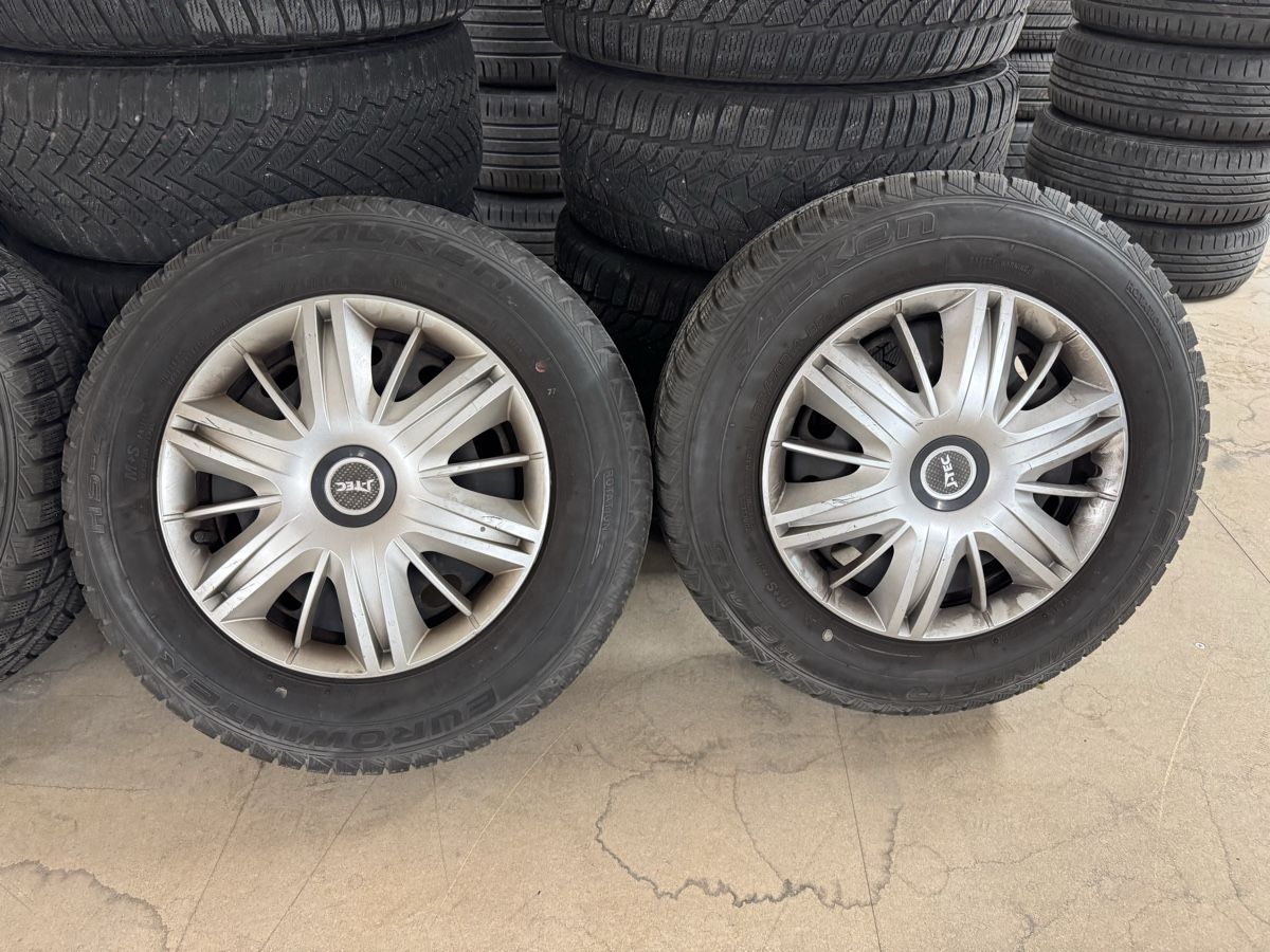 Volkswagen Pneumatici & Ruote complete: Vw polo Winterrad  – Usato da Triengen venduto da AS58 1