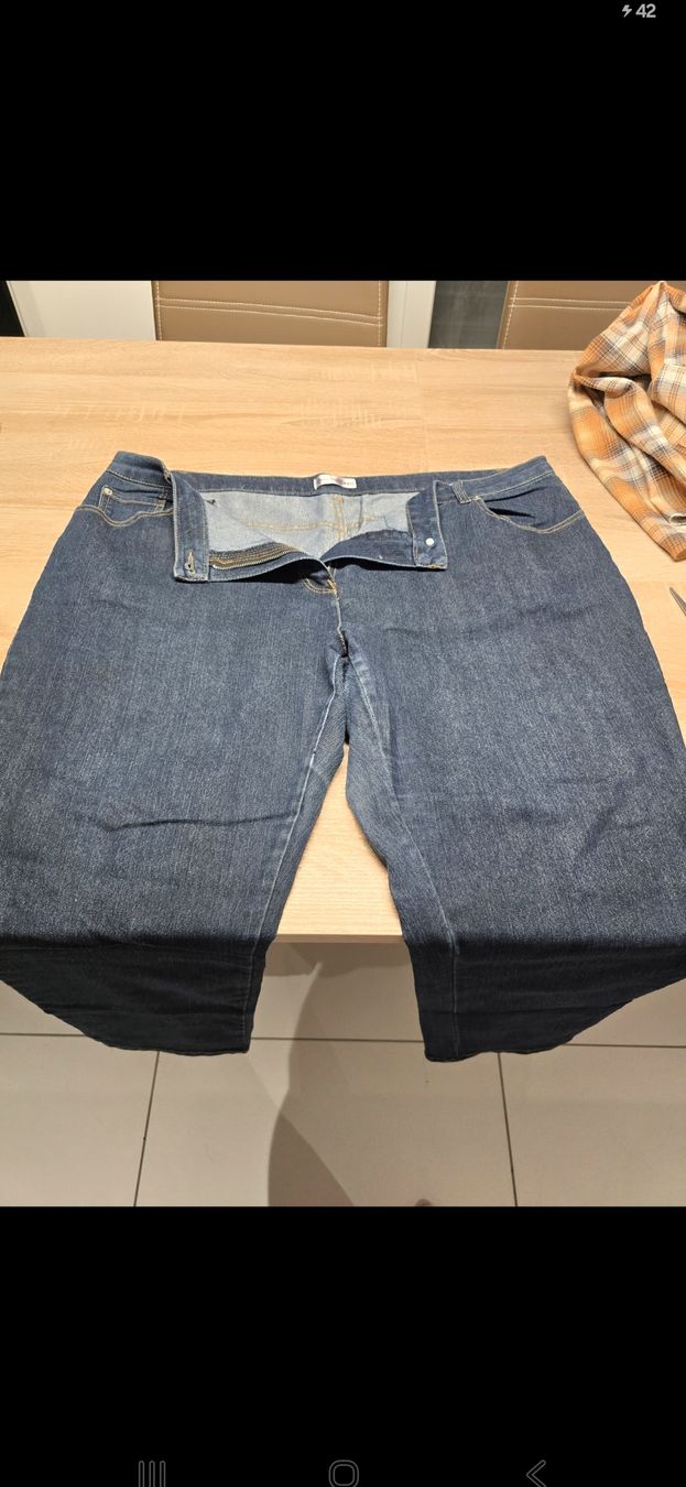 Jeans: DUNKELBLAUE JENS HOSE – Gebraucht aus Derendingen von Mil_l98S 1
