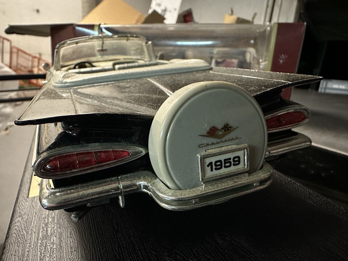 Chevrolet Modellini d'auto: Chevrolet Impala 1959 Cabrio Oldtimer classic – Nuovo (secondo la descrizione) da Reinach AG venduto da rares75 3