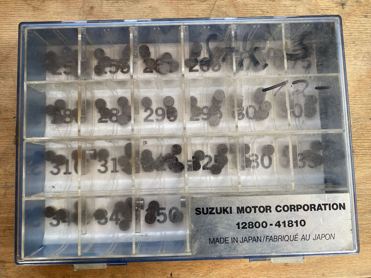 Suzuki Tutti i ricambio per moto: Suzuki Ersatzteile Einstellplatten Ventile Shims – Usato da Wilderswil venduto da lui_scq7 1
