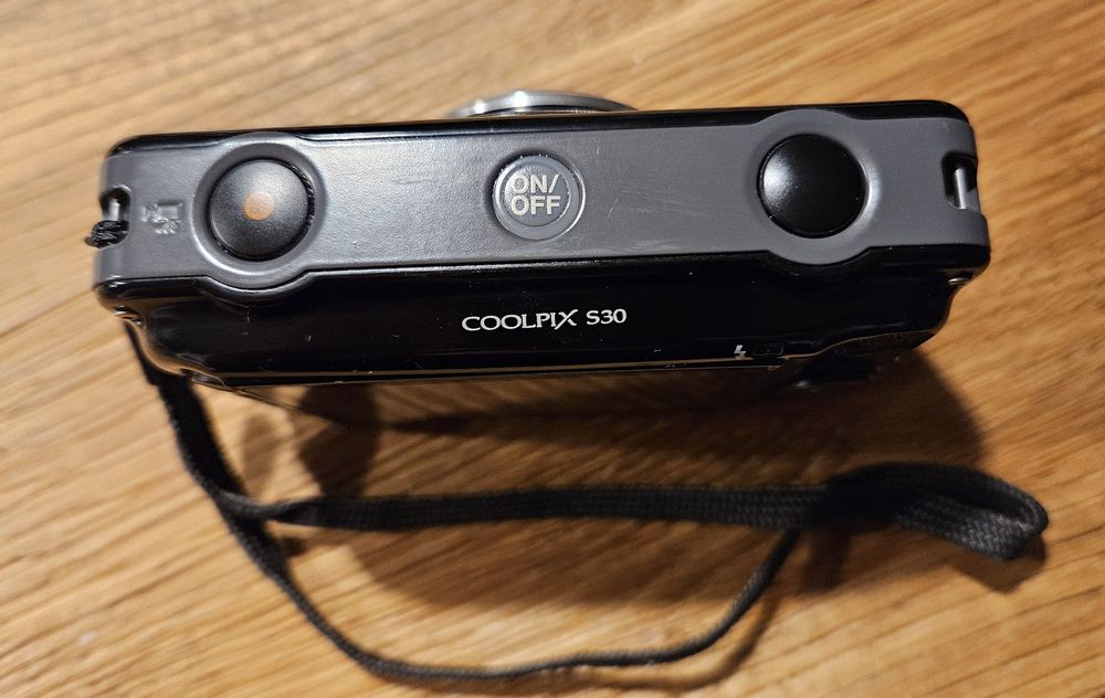Nikon Coolpix S30 Unterwasserkamera 2