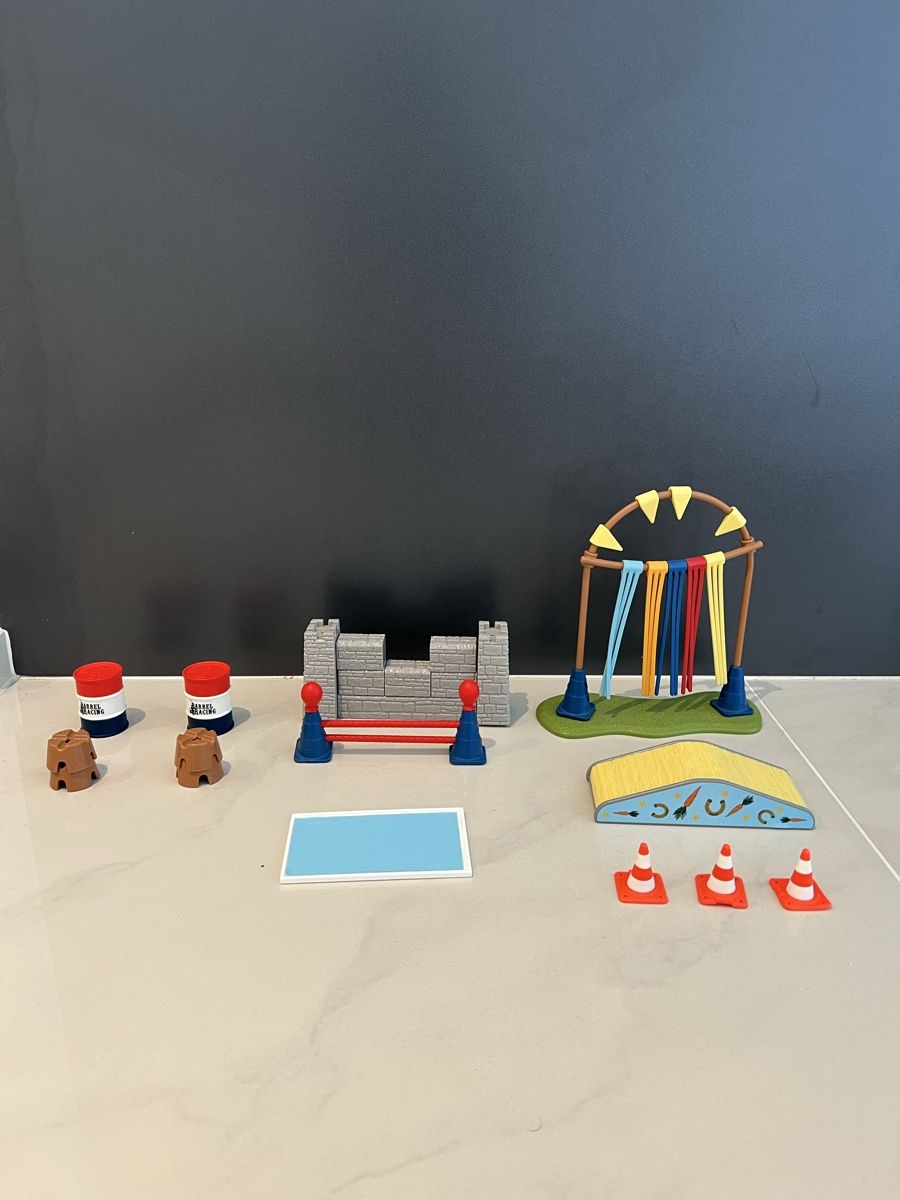 Schleich Jouets: Schleich Trainingsplatz – D'occasion à Dietwil par sarn