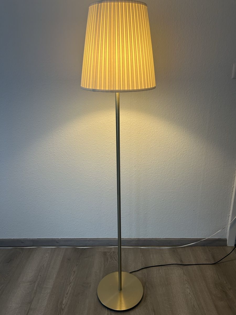 Ikea Lampade: Stehlampe Ikea – Usato da Kleindöttingen venduto da Ricardolino7 1