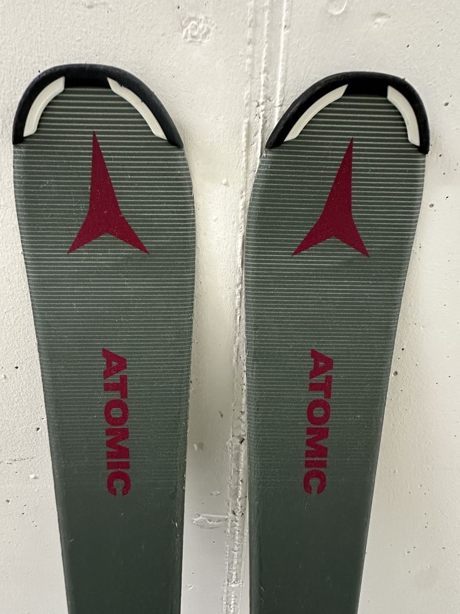 Atomic Skis: Atomic Vantage Kinderski 140 cm mit Bindung – D'occasion à Teufen AR par lexa81 1